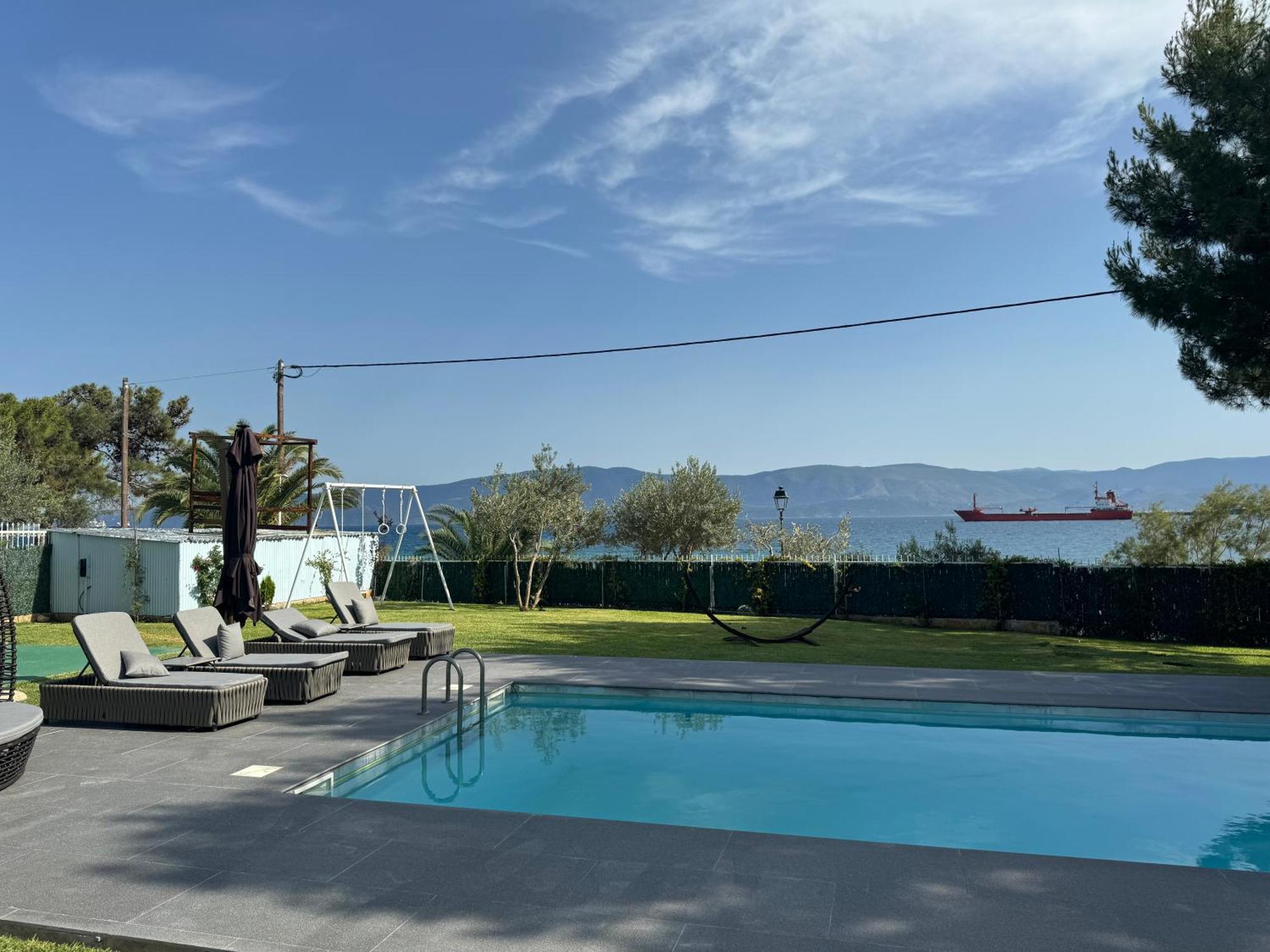 Zoza Luxury Villa Isthmia By The Sea With Private Pool Kalamaki  Luaran gambar