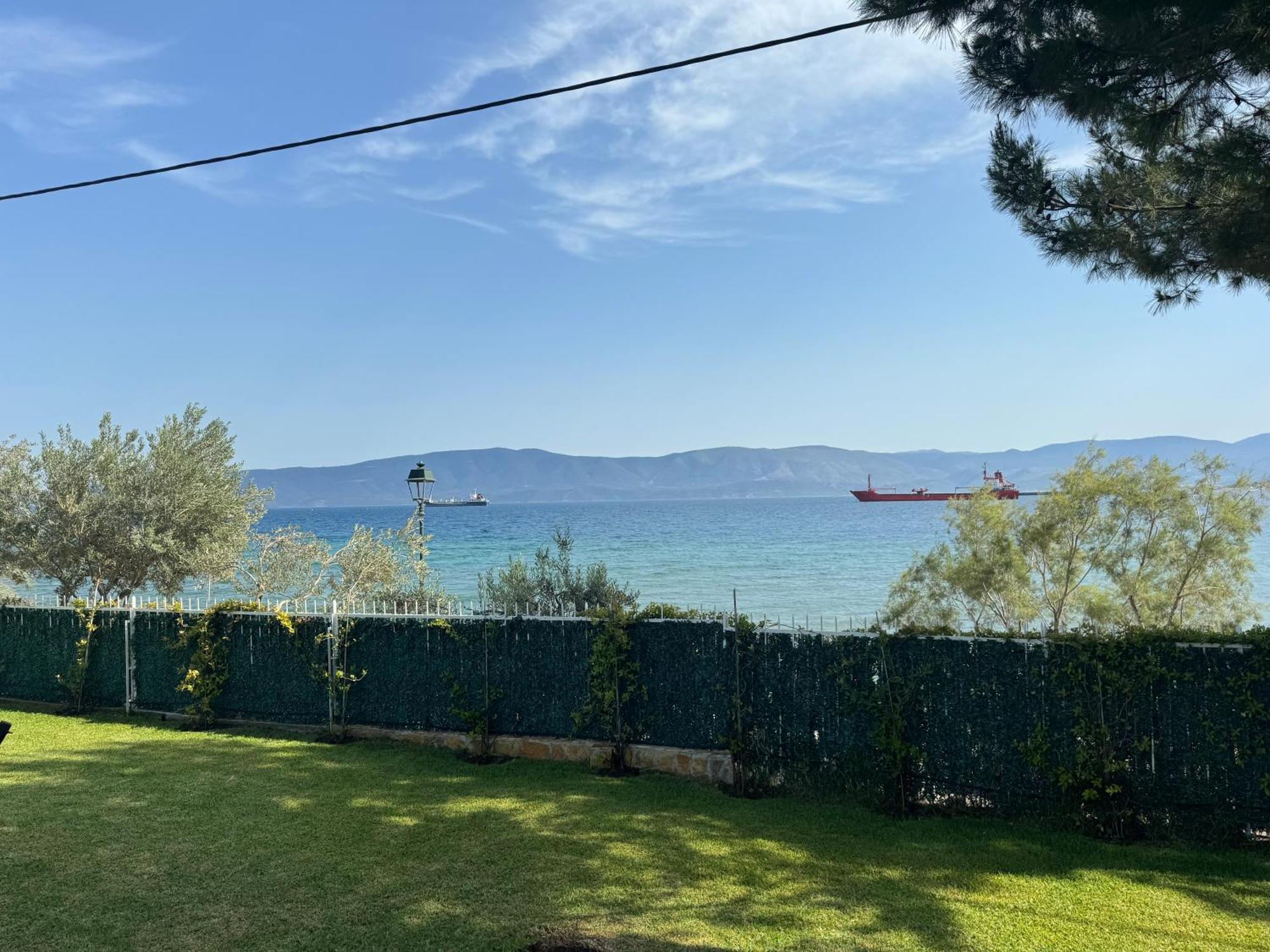 Zoza Luxury Villa Isthmia By The Sea With Private Pool Kalamaki  Luaran gambar
