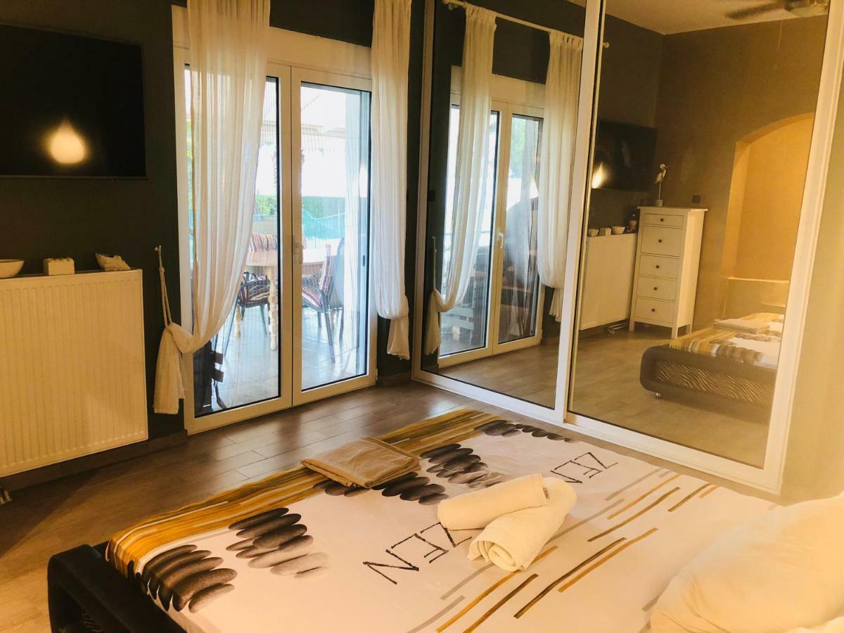 Zoza Luxury Villa Isthmia By The Sea With Private Pool Kalamaki  Luaran gambar